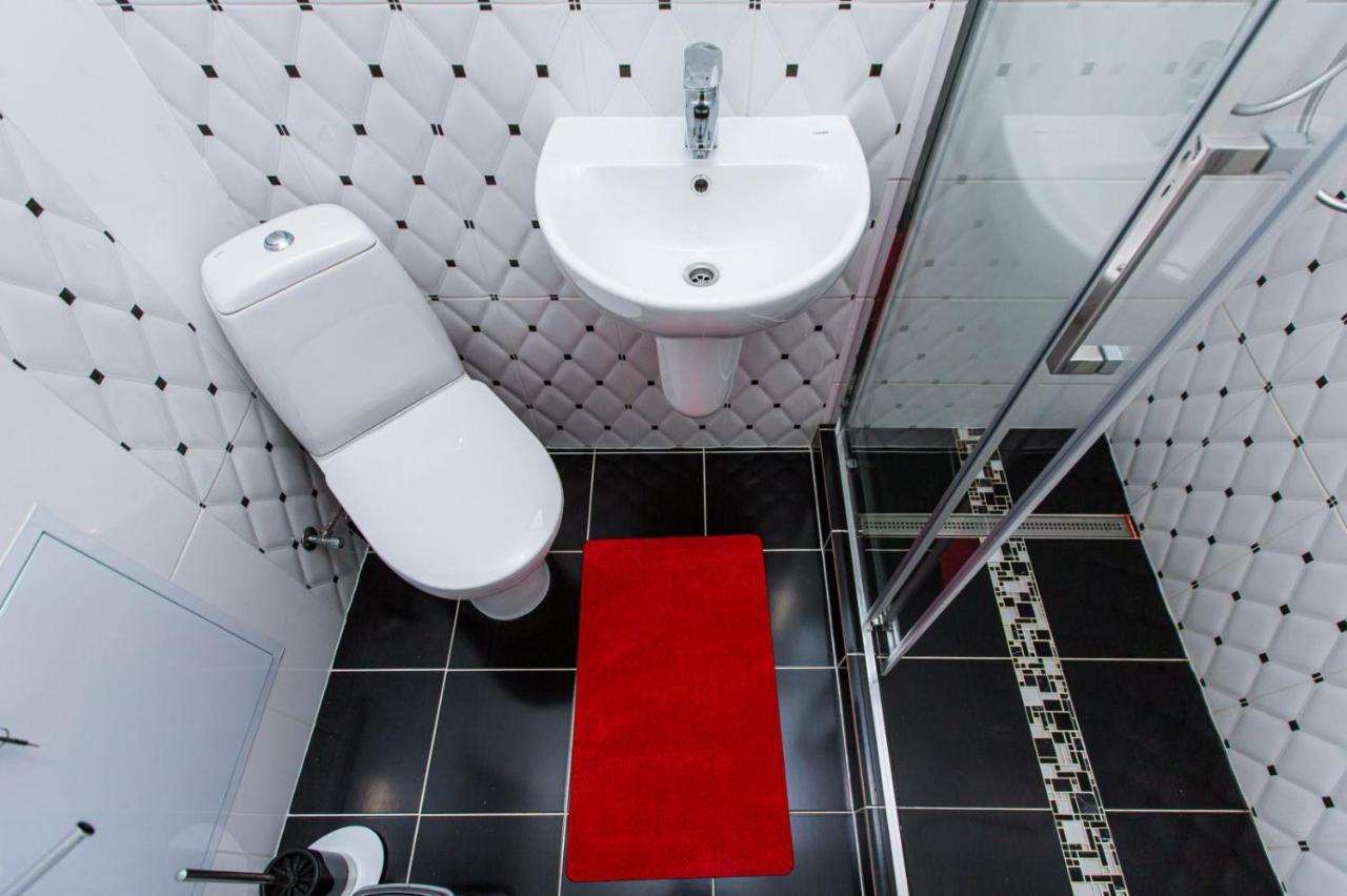 Однокомнатная Форум-Центр Apartment Lviv Bagian luar foto
